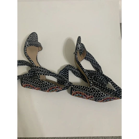 Trina Turk x INC Kanata Ankle Wrap Embroidered Heel Sandals Sz 7 - Picture 7 of 9